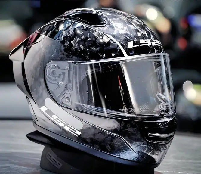 LS2 FF805 Thunder Carbon
